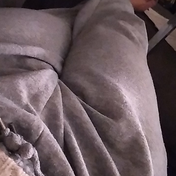 Outfit - Picture 2 of 2